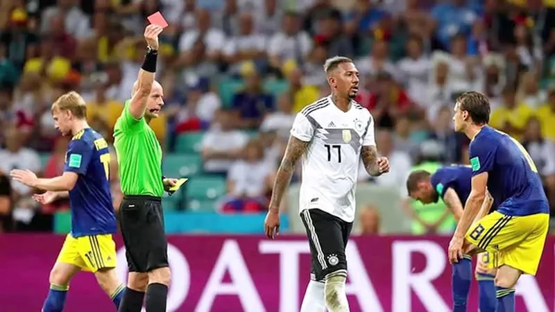 Phân tích kỹ phong cách trọng tài